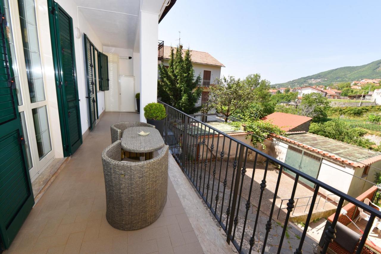 Chez Luke Apartments In Аджерола Экстерьер фото